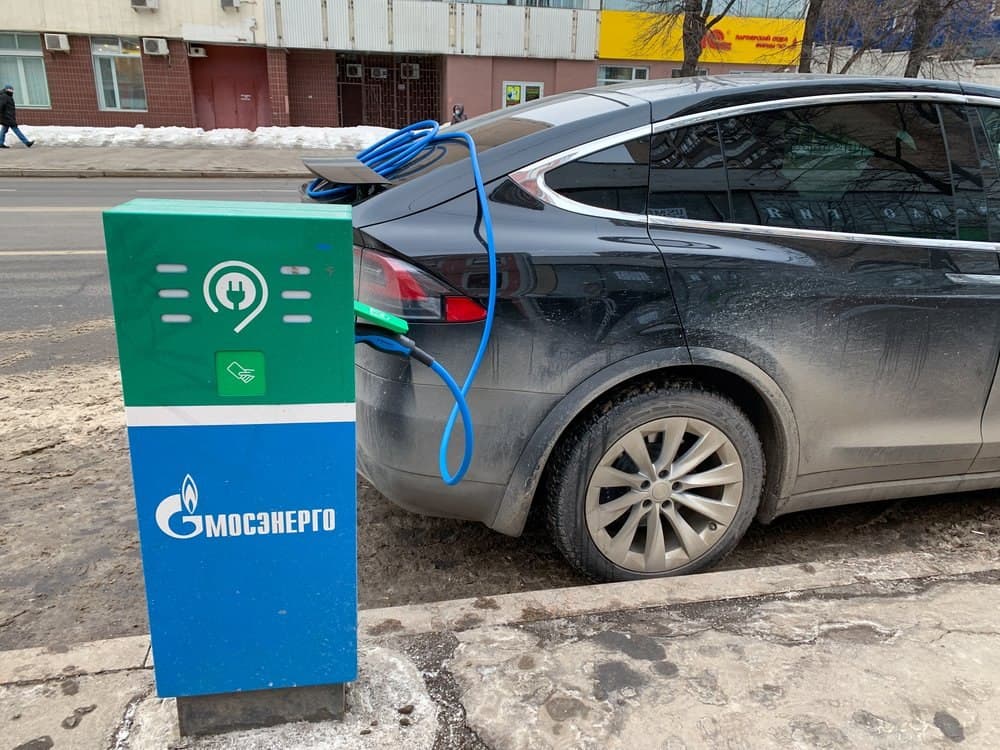 В Москве установят 200 зарядных станций для электромобилей