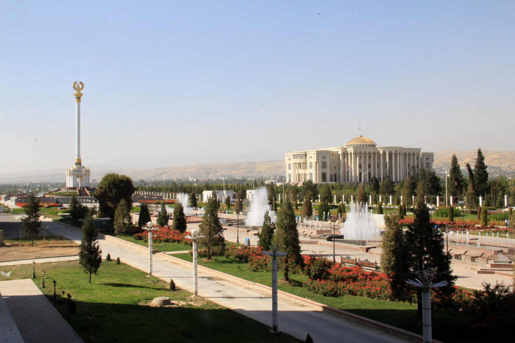Таджикистан хочет стать центром региональной логистической дипломатии