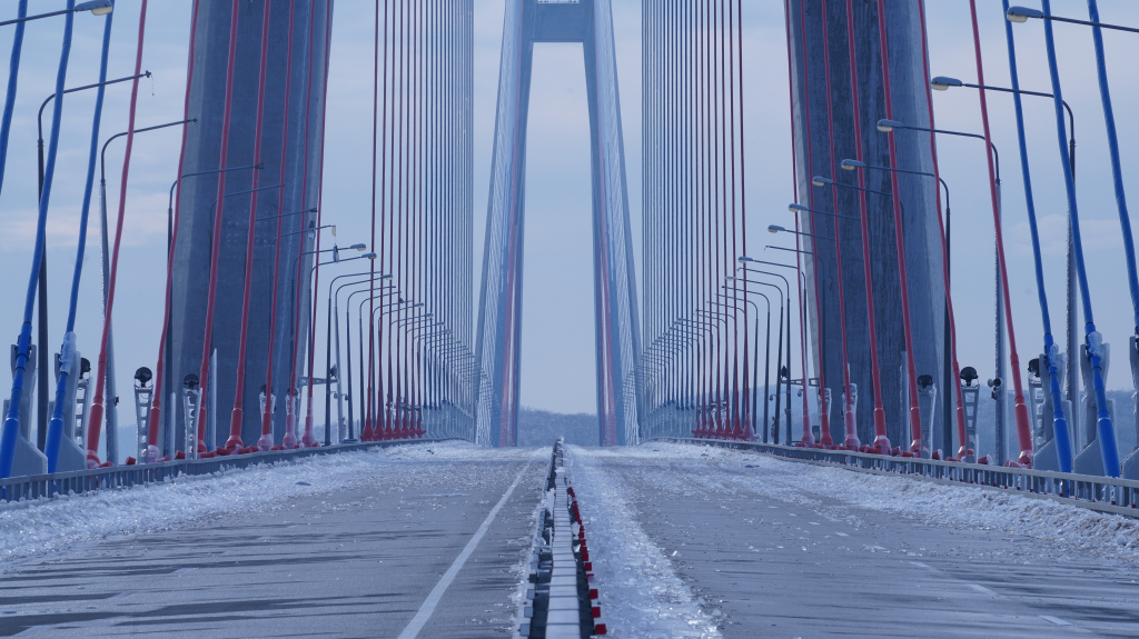 Движение по Русскому мосту во Владивостоке откроют не раньше 30 ноября