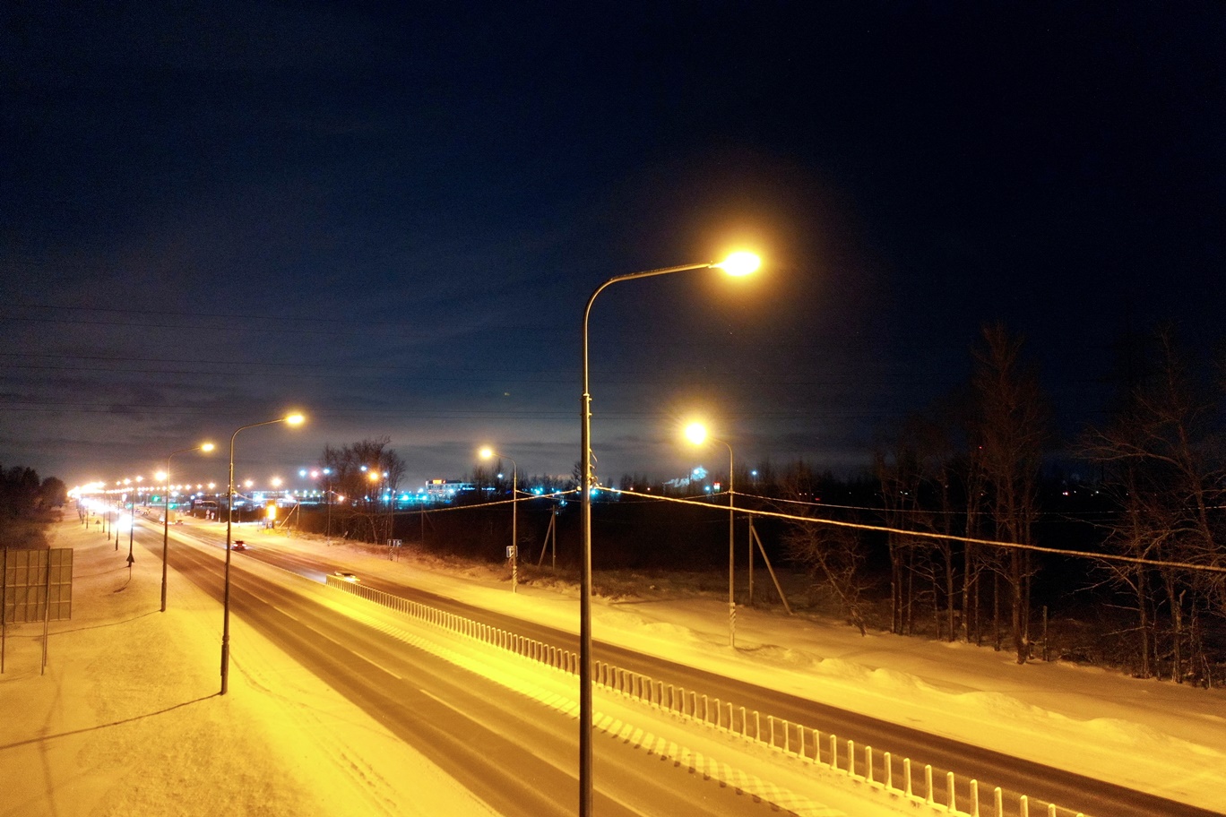 Трасса М-10 «Россия» полностью освещена в Ленинградской области