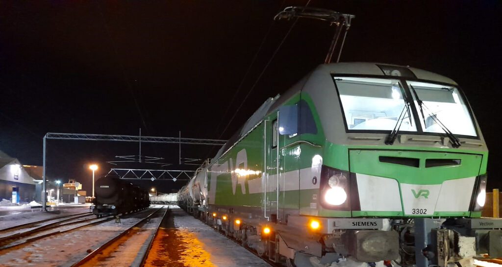 Финская железнодорожная компания возобновит грузоперевозки с Россией