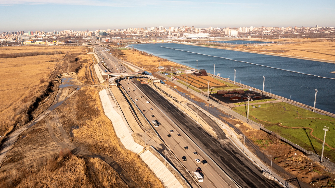 На подъезде к Ростову-на-Дону открыли рабочее движение по новому мосту