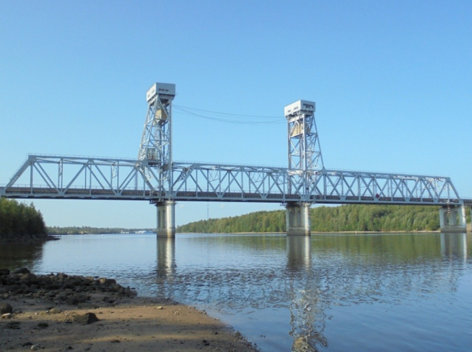Мост через реку Свирь на трассе Р-21 «Кола» разведут 20 июля