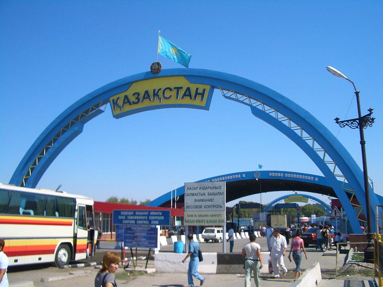В Казахстане законодательно закрепили использование при транзите навигационных пломб