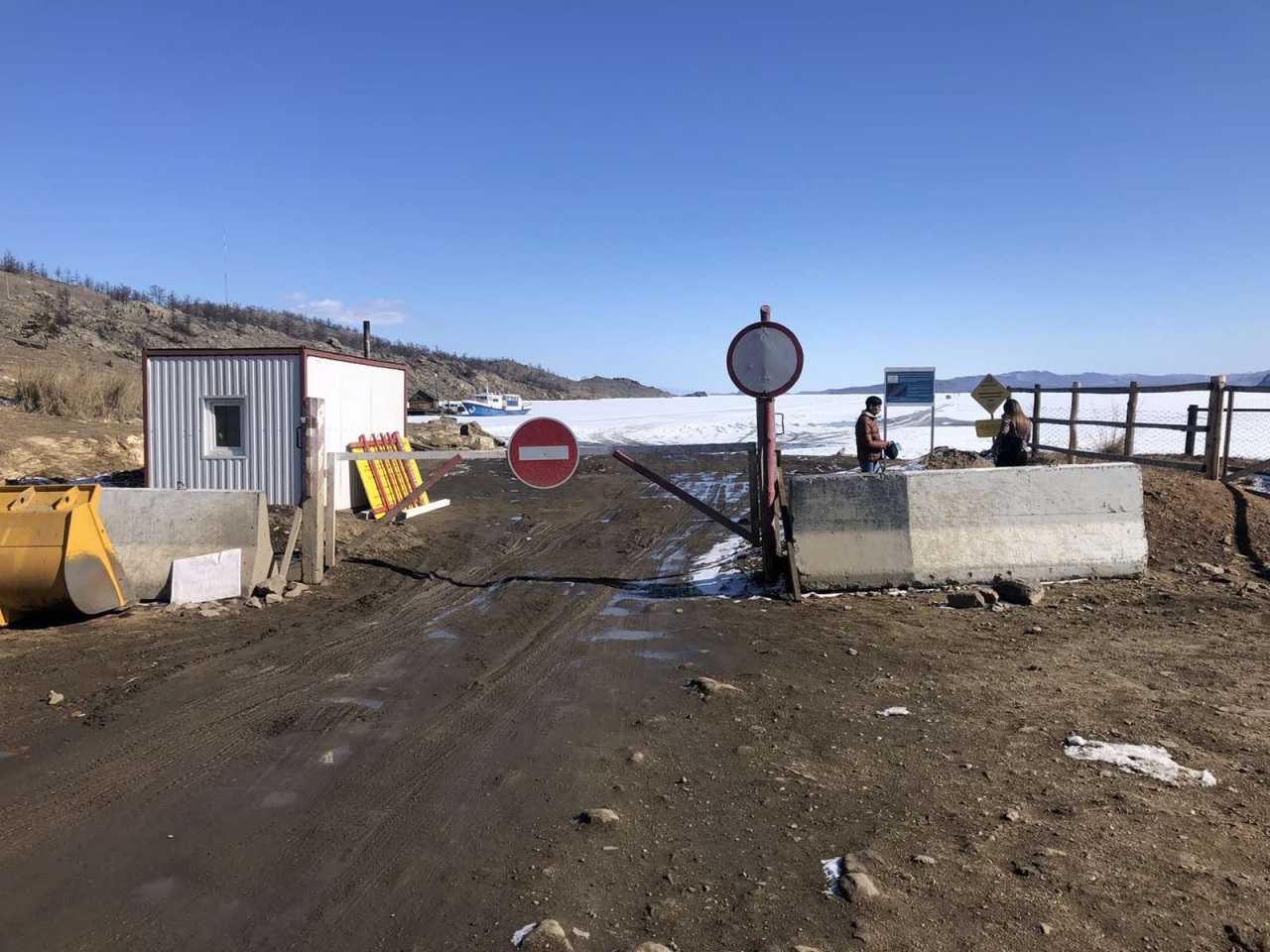 В Иркутской области закрыли ледовую переправу на Ольхон