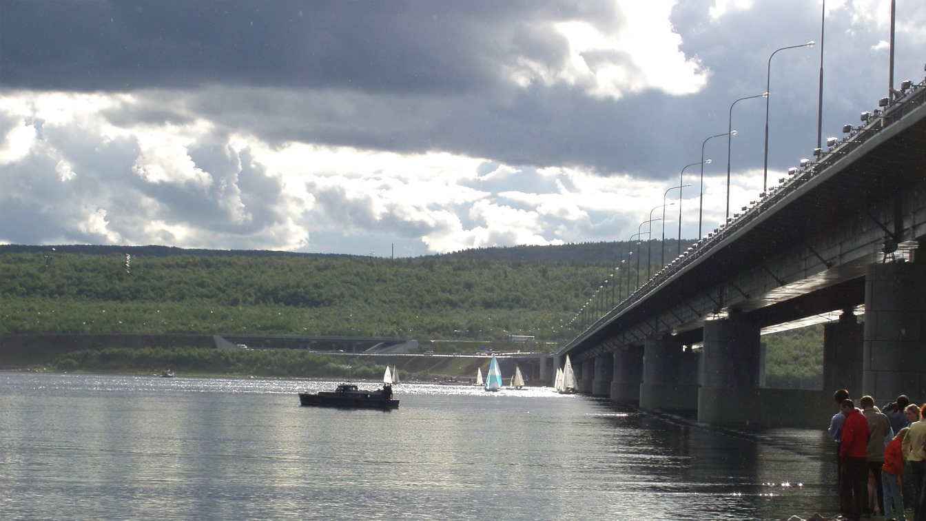 Мост через Кольский залив в Мурманске