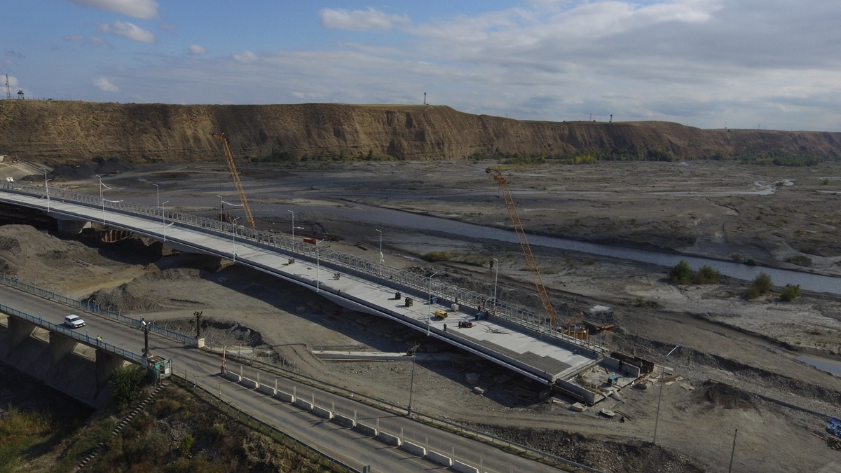 Мост на российско-азербайджанской границе откроют в середине декабря