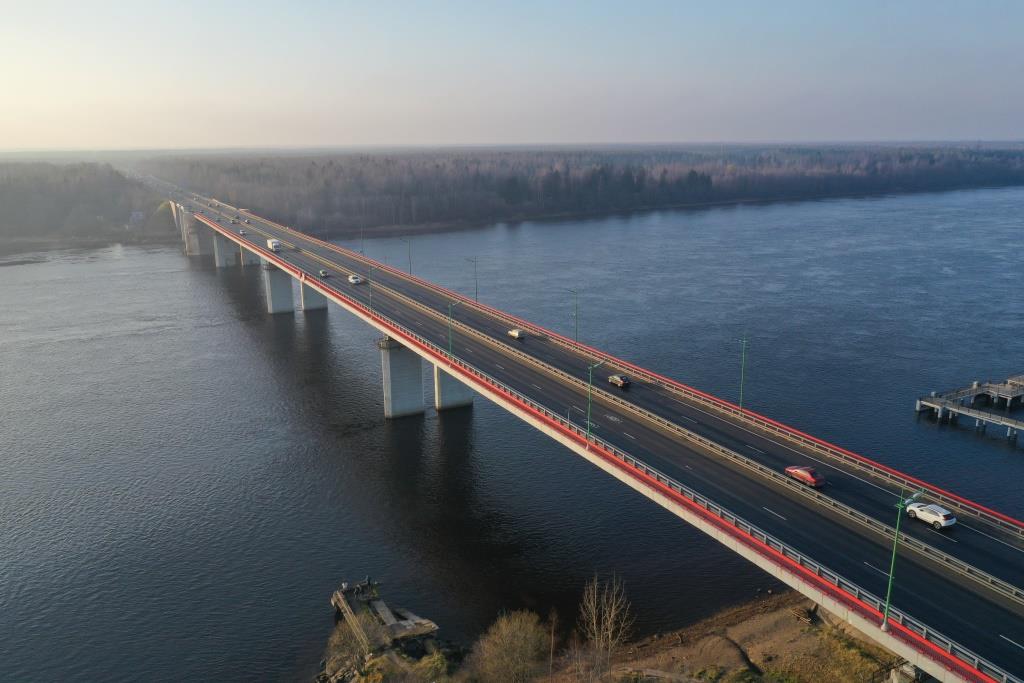 Ладожский мост на трассе Р-21 «Кола» разведут 11 ноября