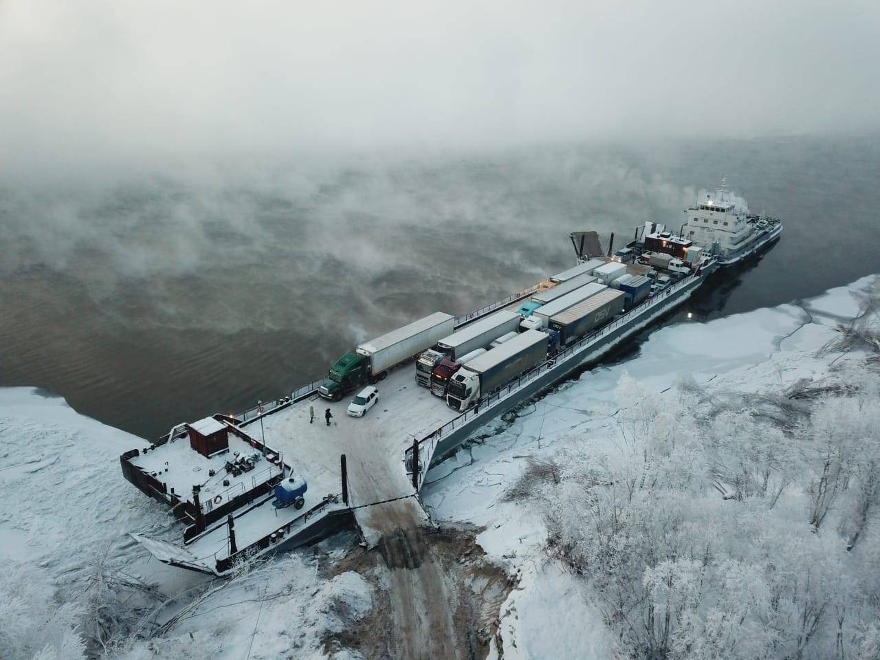 Власти РФ ждут от Якутии подтверждения финансирования моста через Лену