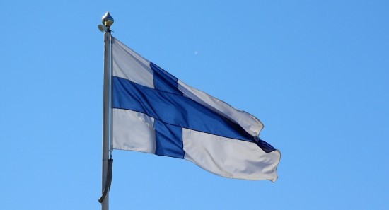 Финляндия закрывает последний автомобильный переход на границе с Россией