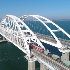 Грузовое движение по ж/д части Крымского моста откроют в начале июля