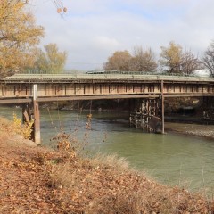 В Грозном реконструируют мост через реку Сунжа