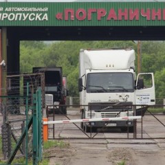 КНР снова пропускает по 20 грузовиков в день через границу в Приморском крае