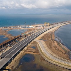 Движение по автодорожной части Крымского моста может вводиться поэтапно