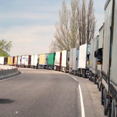 С 10 июля в Казахстане будут ставить навигационные пломбы на грузовики