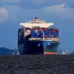 Ставки на контейнерные перевозки вновь снижаются