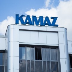 «КамАЗ» и «Соллерс» приостанавливают производство на время объявленных в России выходных