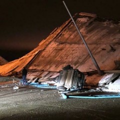 В обрушении моста под Оренбургом винят колонну грузовиков