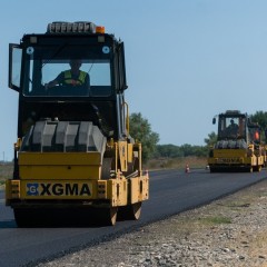 На трассе Р-215 в Калмыкии устранили еще 17 км грунтового разрыва