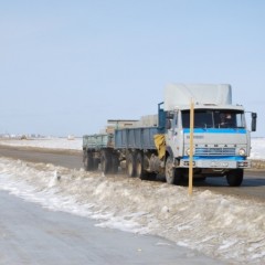 На трассе «Колыма» в Якутии увеличили грузоподъемность ледовых переправ